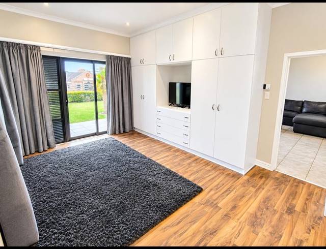 2 BEDROOM PROPERTY TO RENT IN UMHLANGA CENTRAL